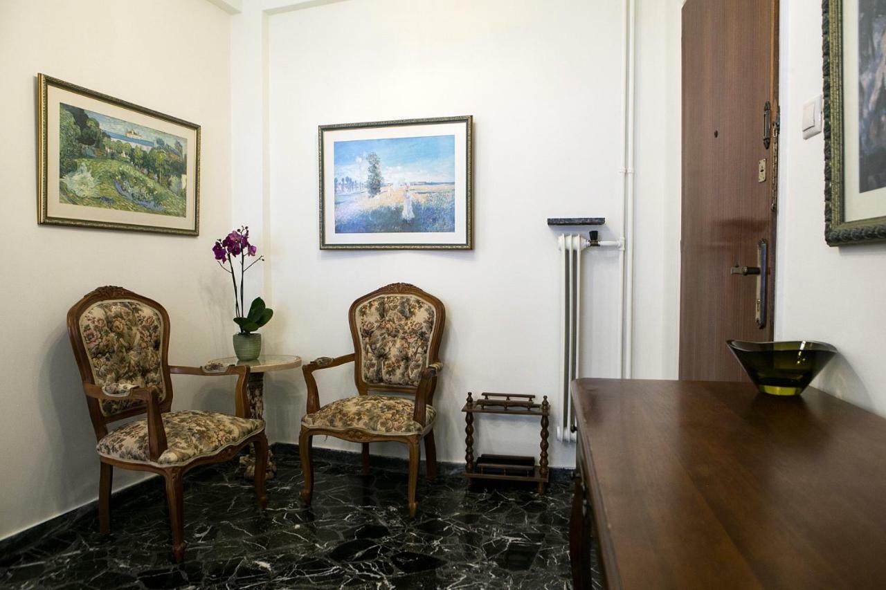 Best House, Larisis Metro, Афины Экстерьер фото