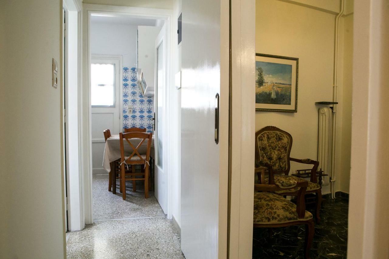 Best House, Larisis Metro, Афины Экстерьер фото